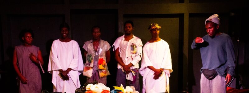 “Plasticidade”:environmentally friendly theater