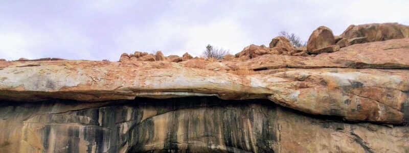 Tchitundu-Hulu, historical and spiritual bridge