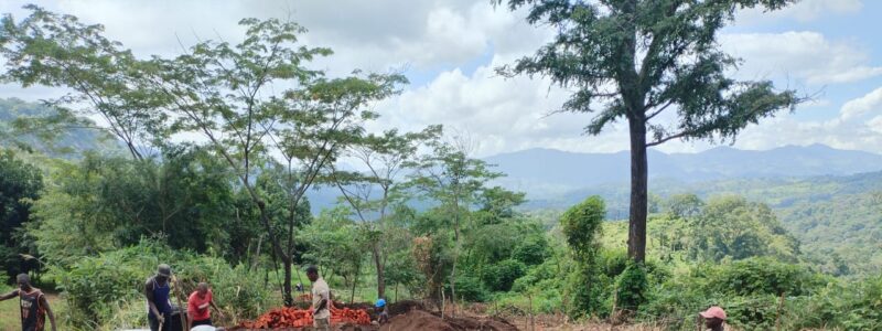 Perspectiva-se acampamento no Monte Mabu