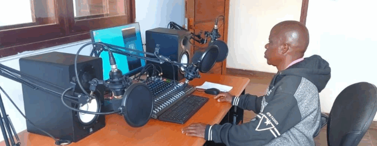 Rádio devolve informação à Namanhumbir